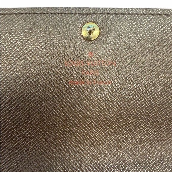 Louis Vuitton Damier Ebene Wallet - Picture 10 of 13